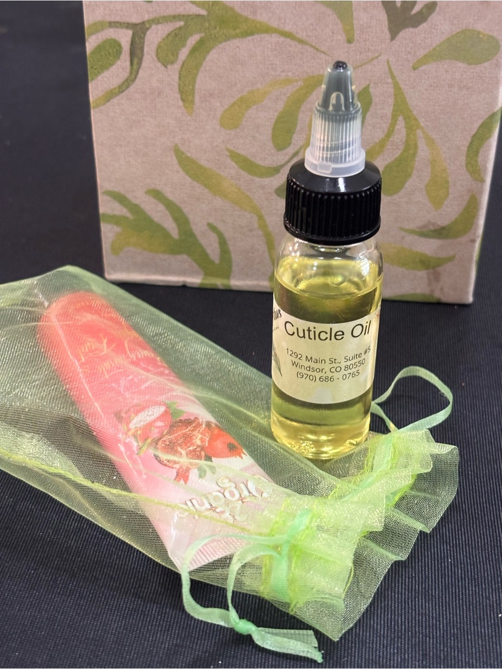 Pomegranate & Dragon Fruit Body Cream with Cuticle Oil - Pink & Yellow Duo - Picture 4 of 13